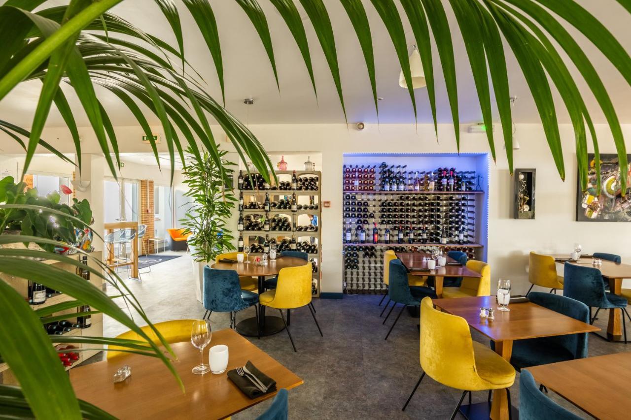 Logis Hotel Restaurant Le Clos Fleuri Кастельнодарі Екстер'єр фото