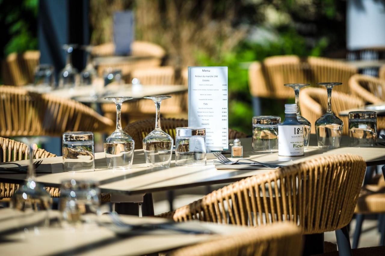 Logis Hotel Restaurant Le Clos Fleuri Кастельнодарі Екстер'єр фото